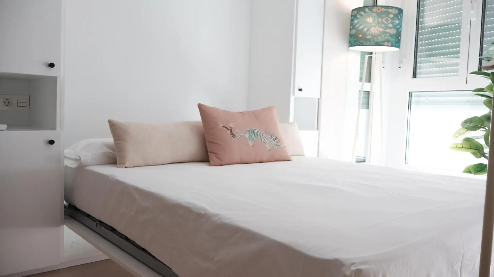 Monkeys Apartments Quintana C2 Seville Spain