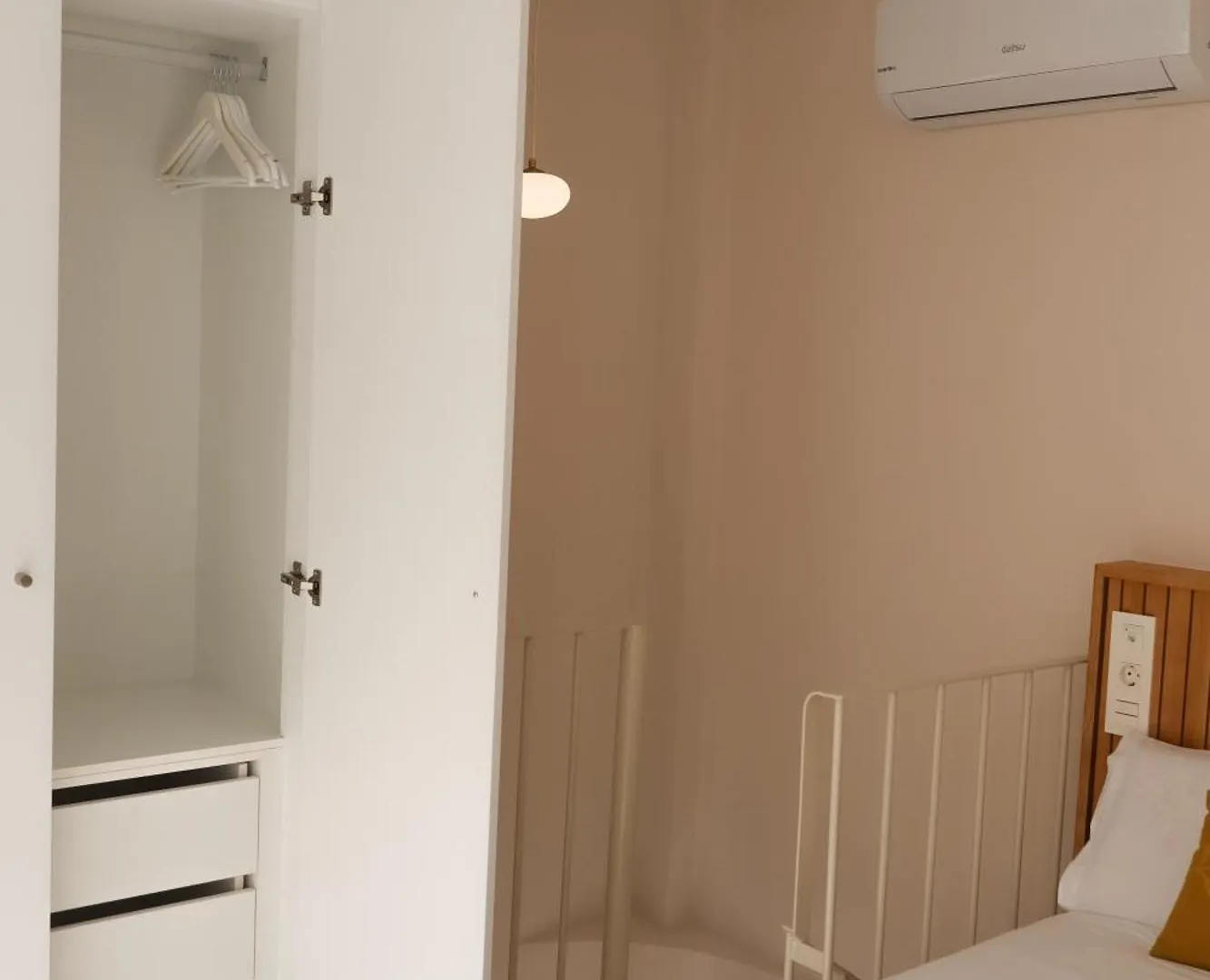 Monkeys Apartments Quintana C2 Seville Spain