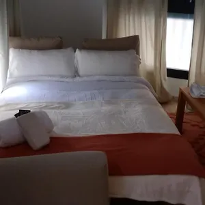 Artemisa Apartment